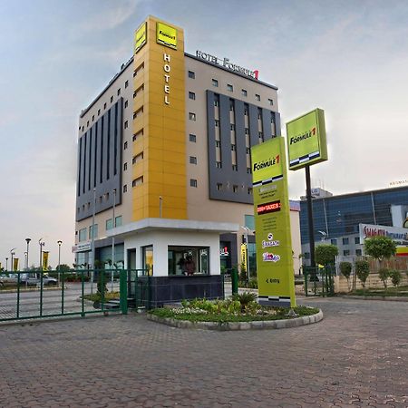 Hotel Caspia Pro Greater Noida Exterior photo