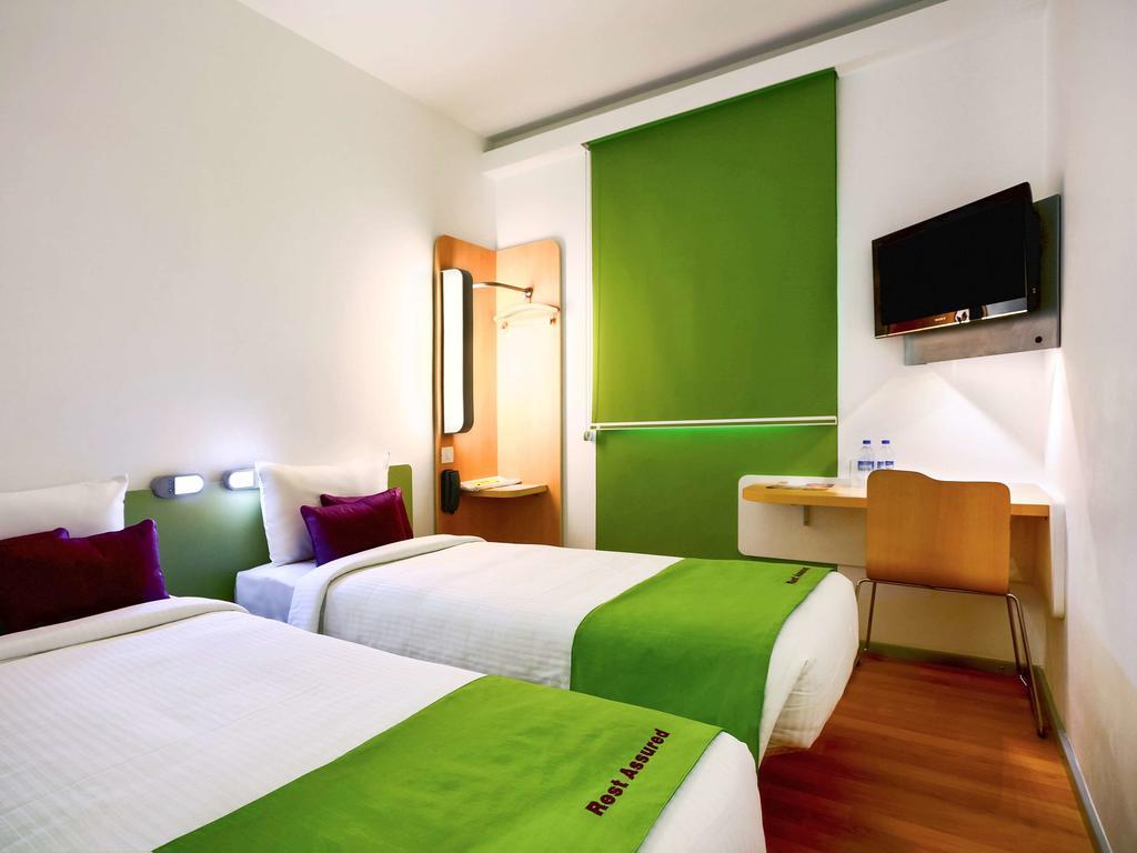 Hotel Caspia Pro Greater Noida Exterior photo
