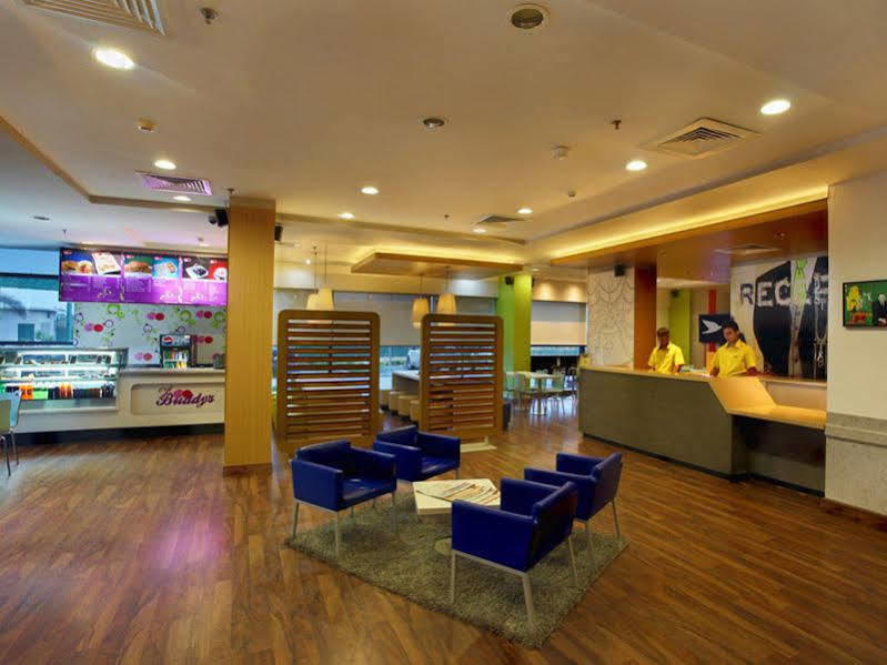 Hotel Caspia Pro Greater Noida Exterior photo