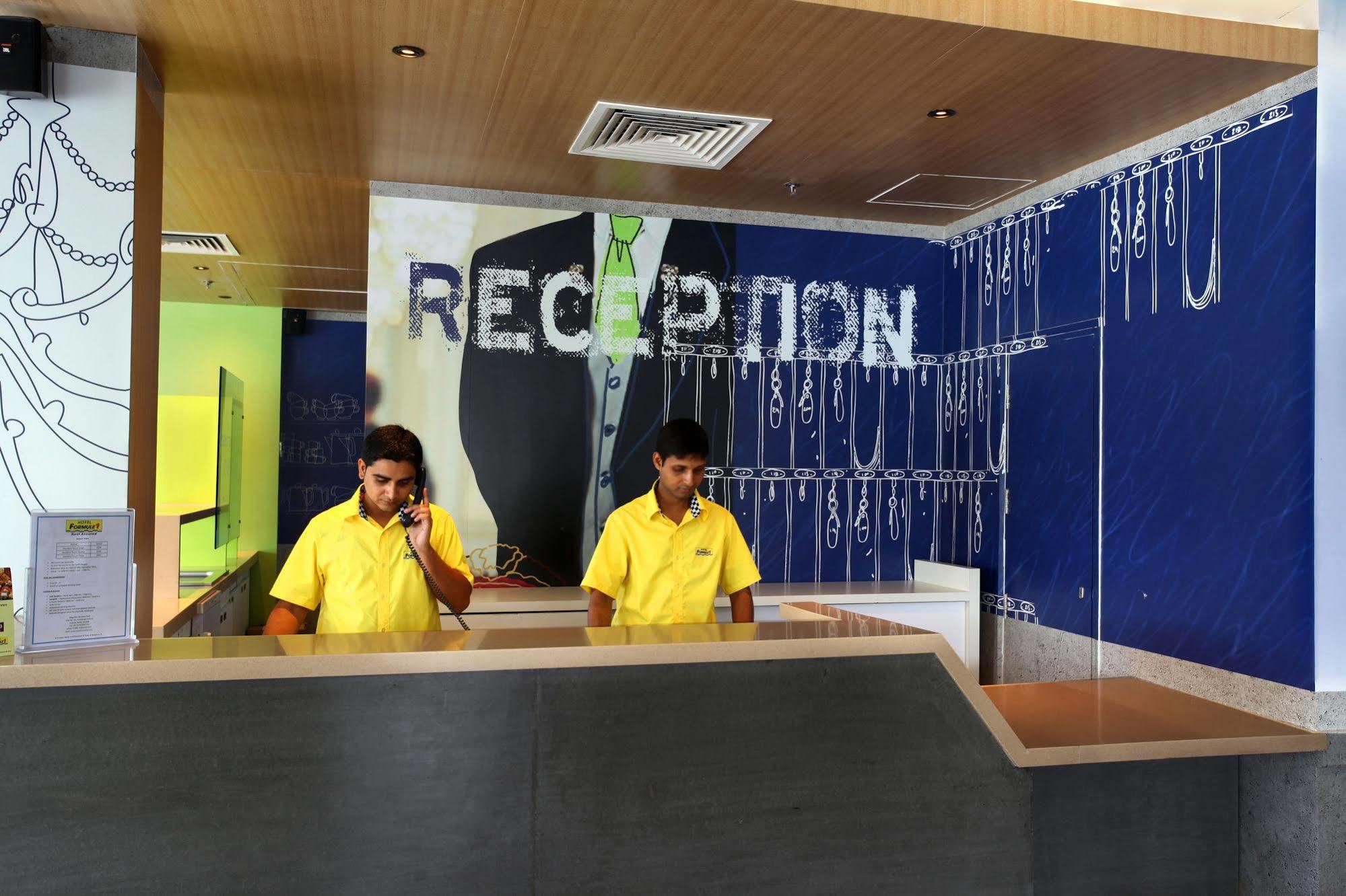 Hotel Caspia Pro Greater Noida Exterior photo
