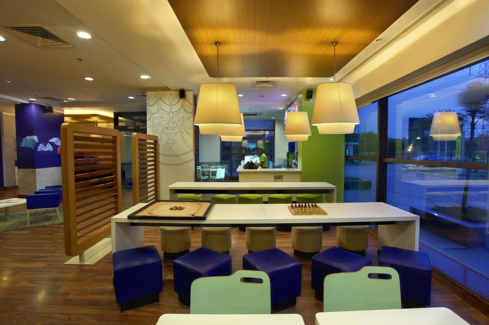 Hotel Caspia Pro Greater Noida Exterior photo